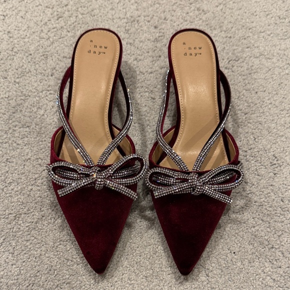 a new day Shoes - A New Day Burgundy Mules with Bow Detail Size 8.5